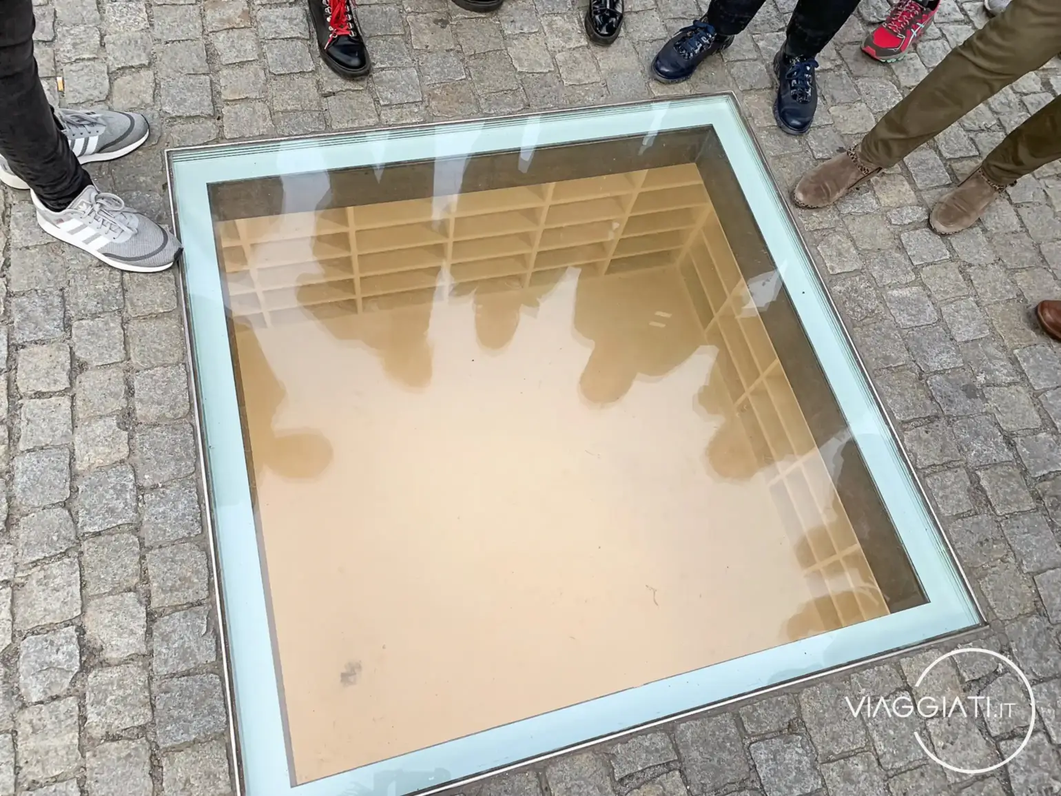 Opera commemorativa a Bebelplatz | Berlino in 2 giorni