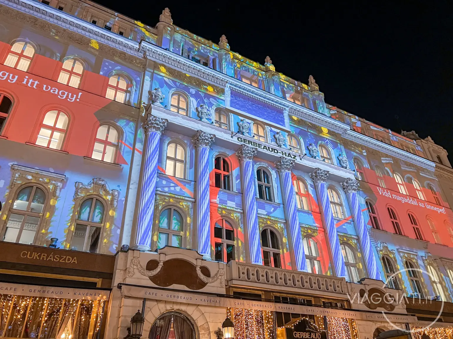Spettacolo di luci e suoni al Café Gerbeaud