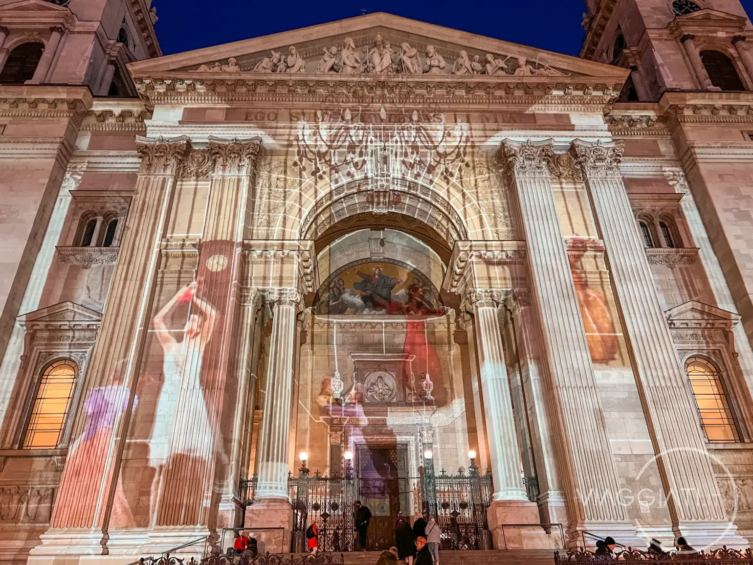 Proiezioni sulla Basilica di Santo Stefano a Natale