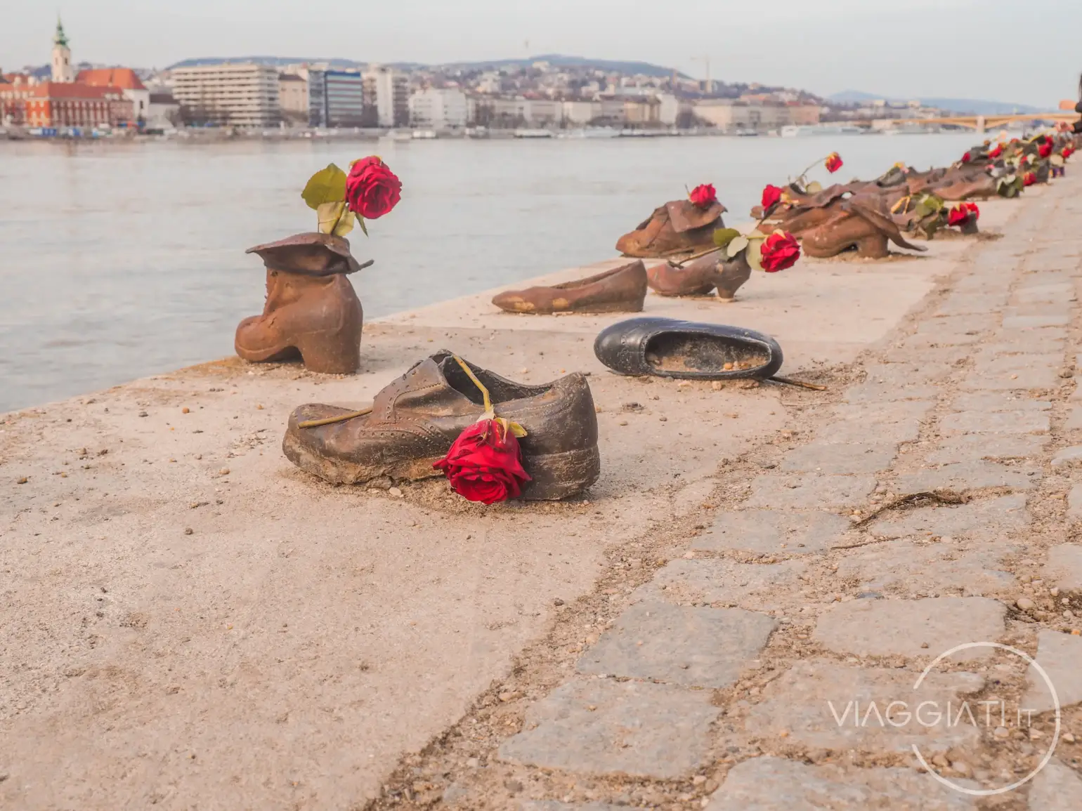 Le Scarpe sul Danubio, Budapest