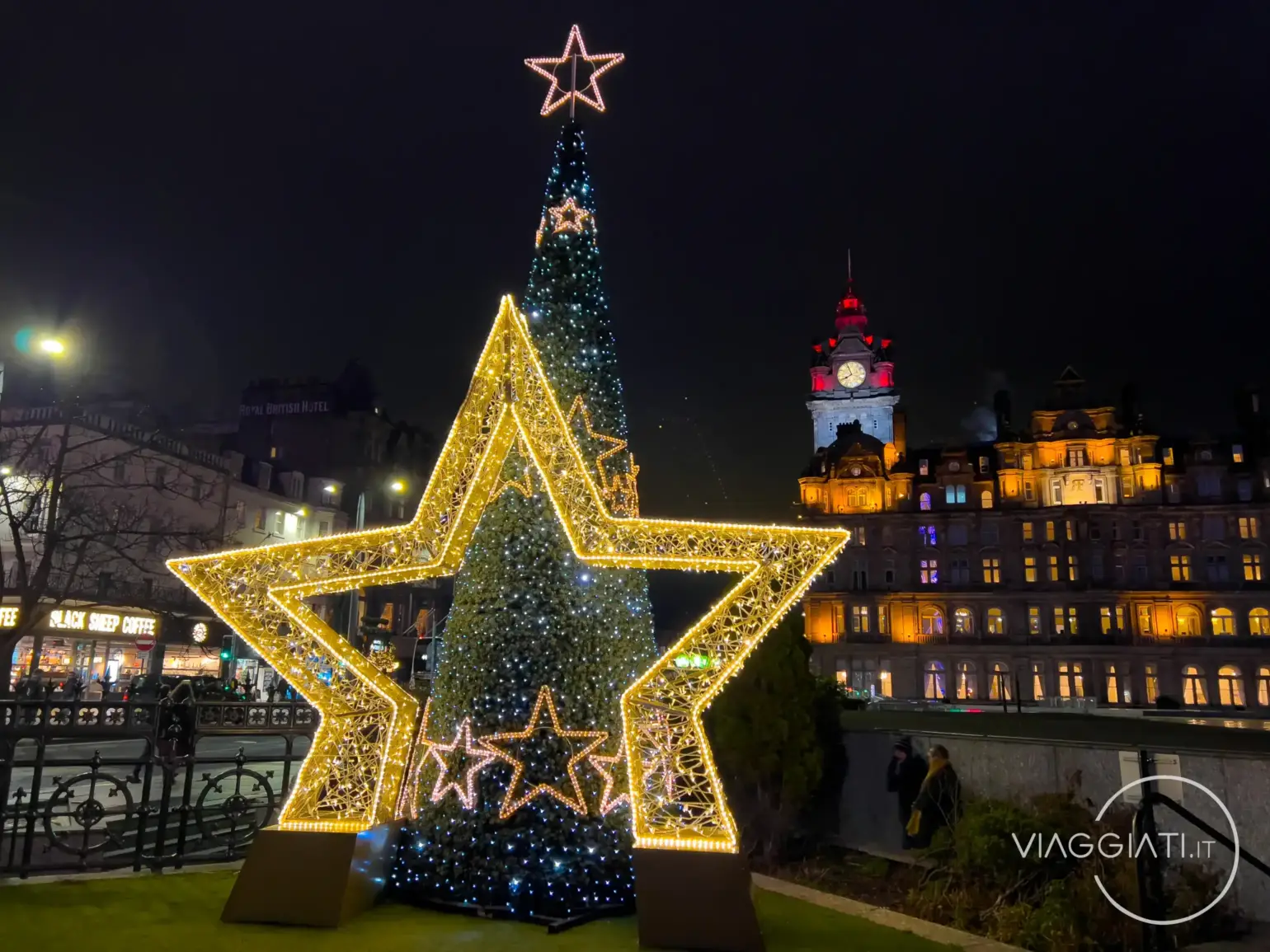 Luminarie natalizie a Edimburgo