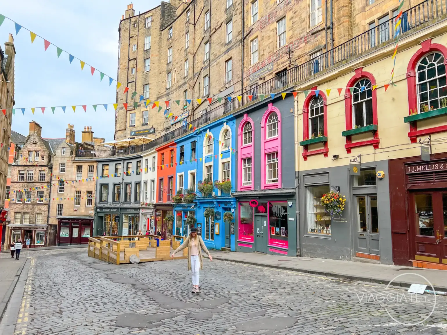 Victoria Street, una delle vie più colorate da vedere a Edimburgo