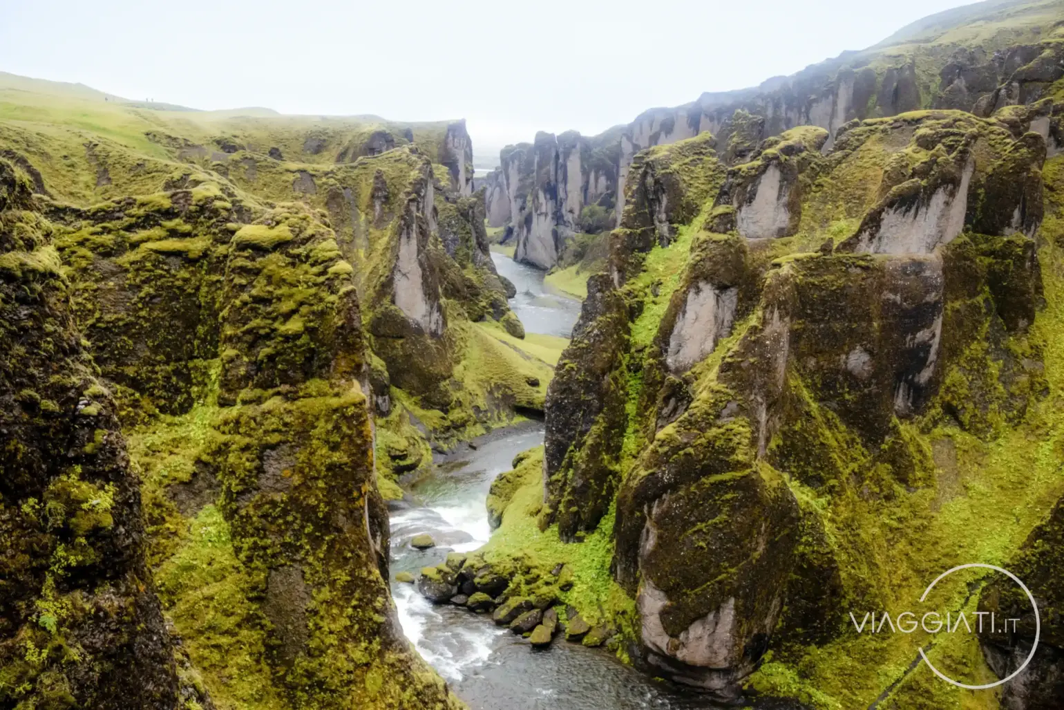 Canyon Fjaðrárgljúfur - Tour dell'Islanda in 7 giorni