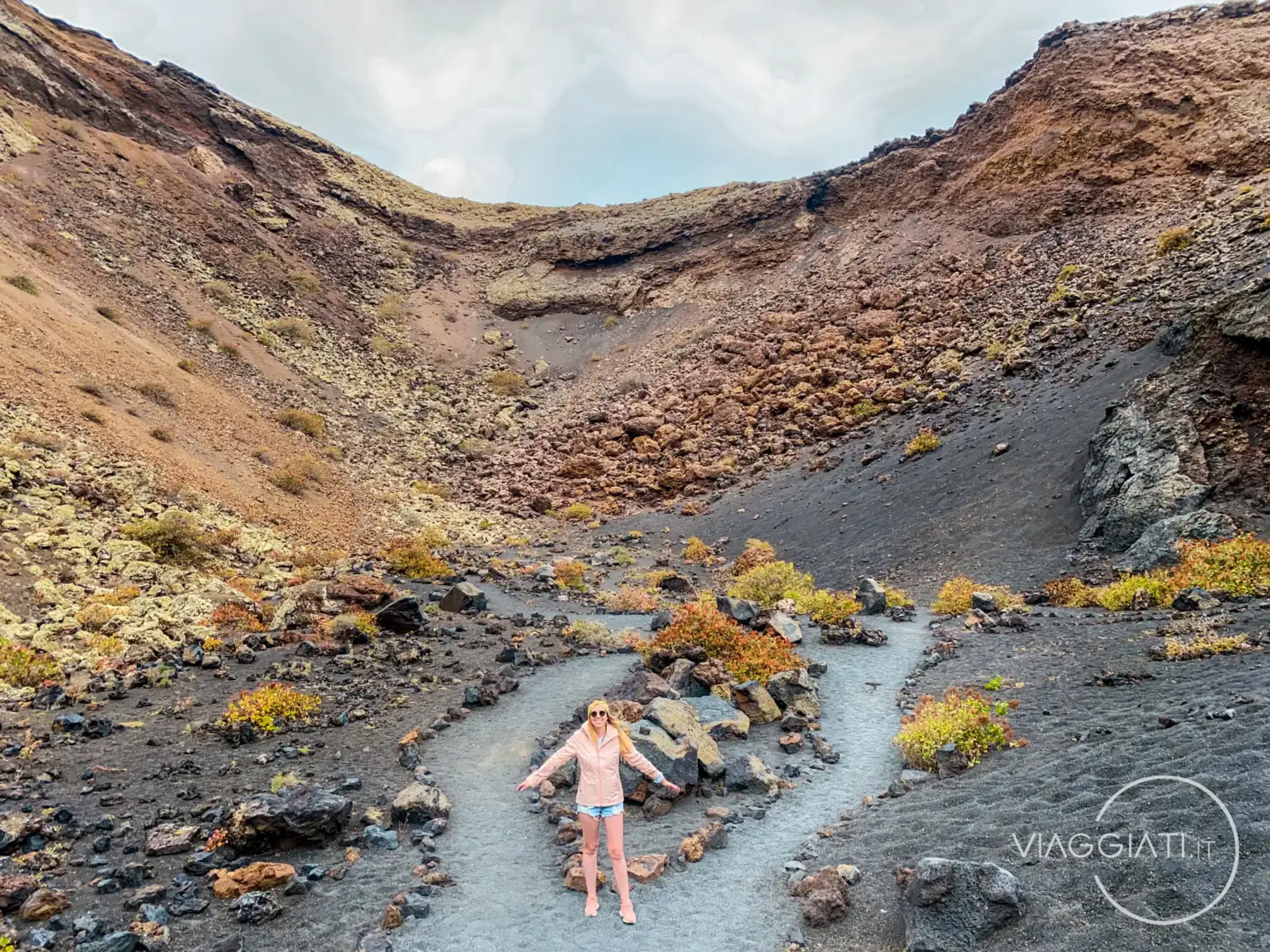 All'interno del vulcano El Cuervo a Lanzarote