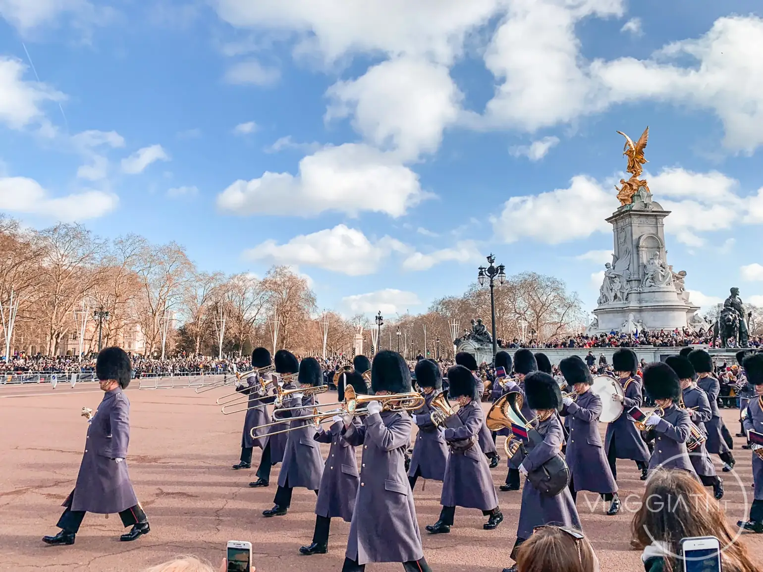 Cambio della guardia a Buckingham Palace