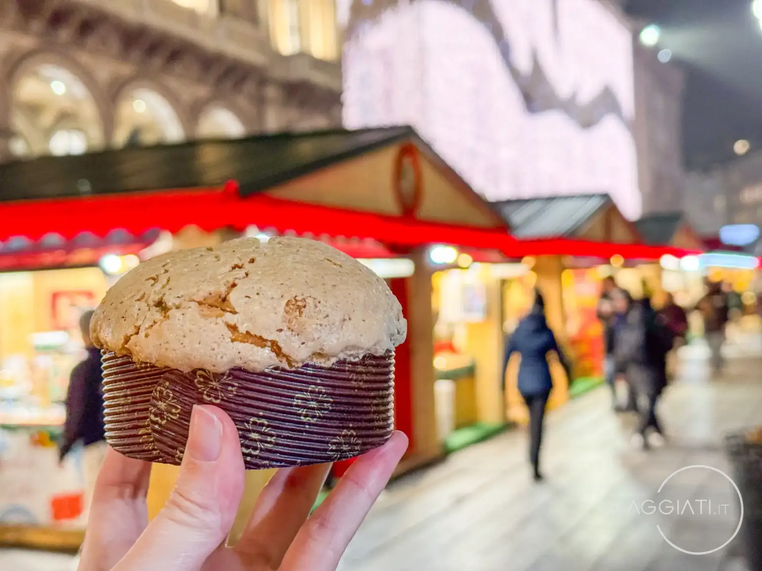 Panettone nei mercatini di Natale di Milano