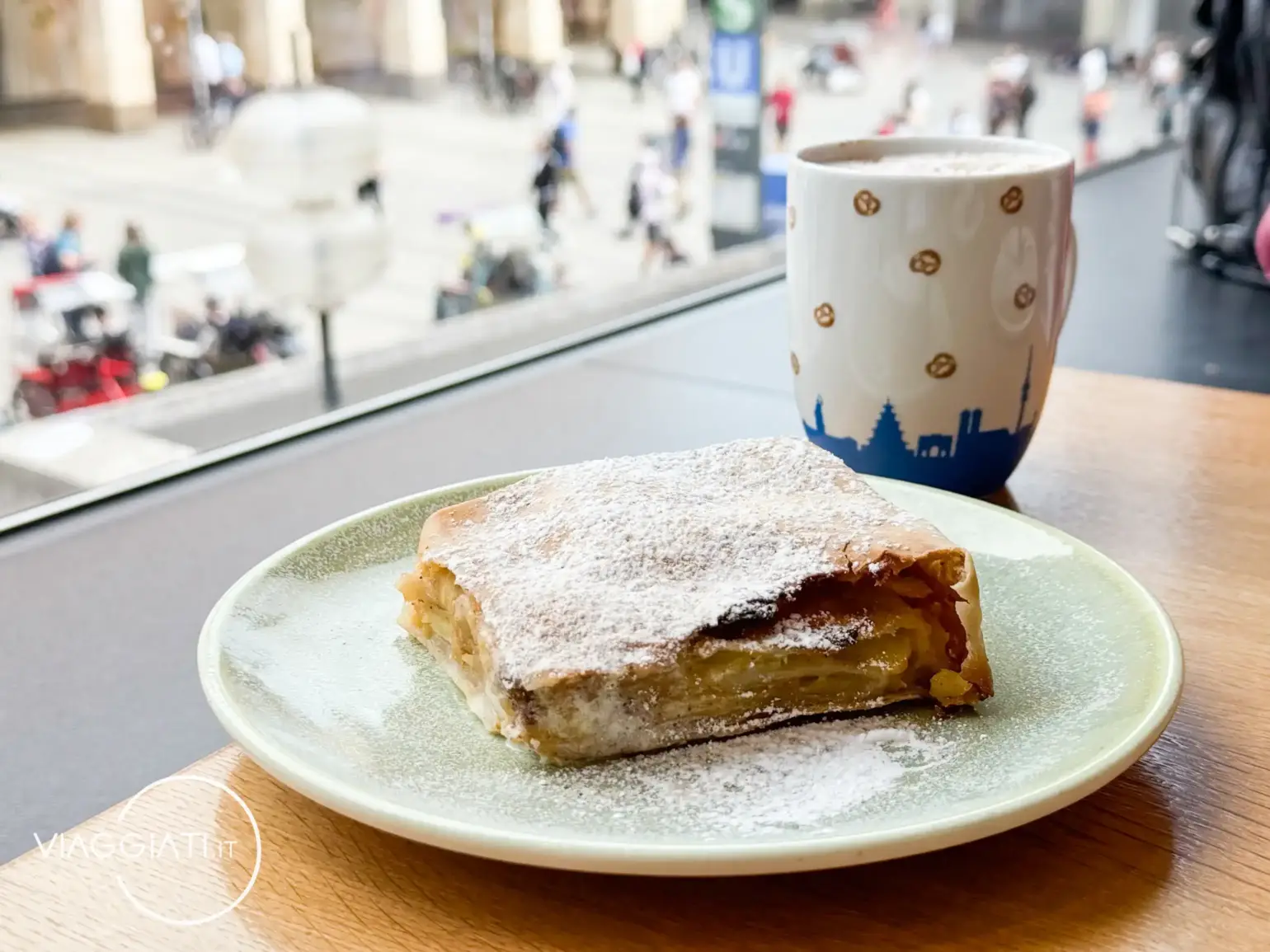 Apfelstrudel, uno dei dolci più tipici di Monaco di Baviera