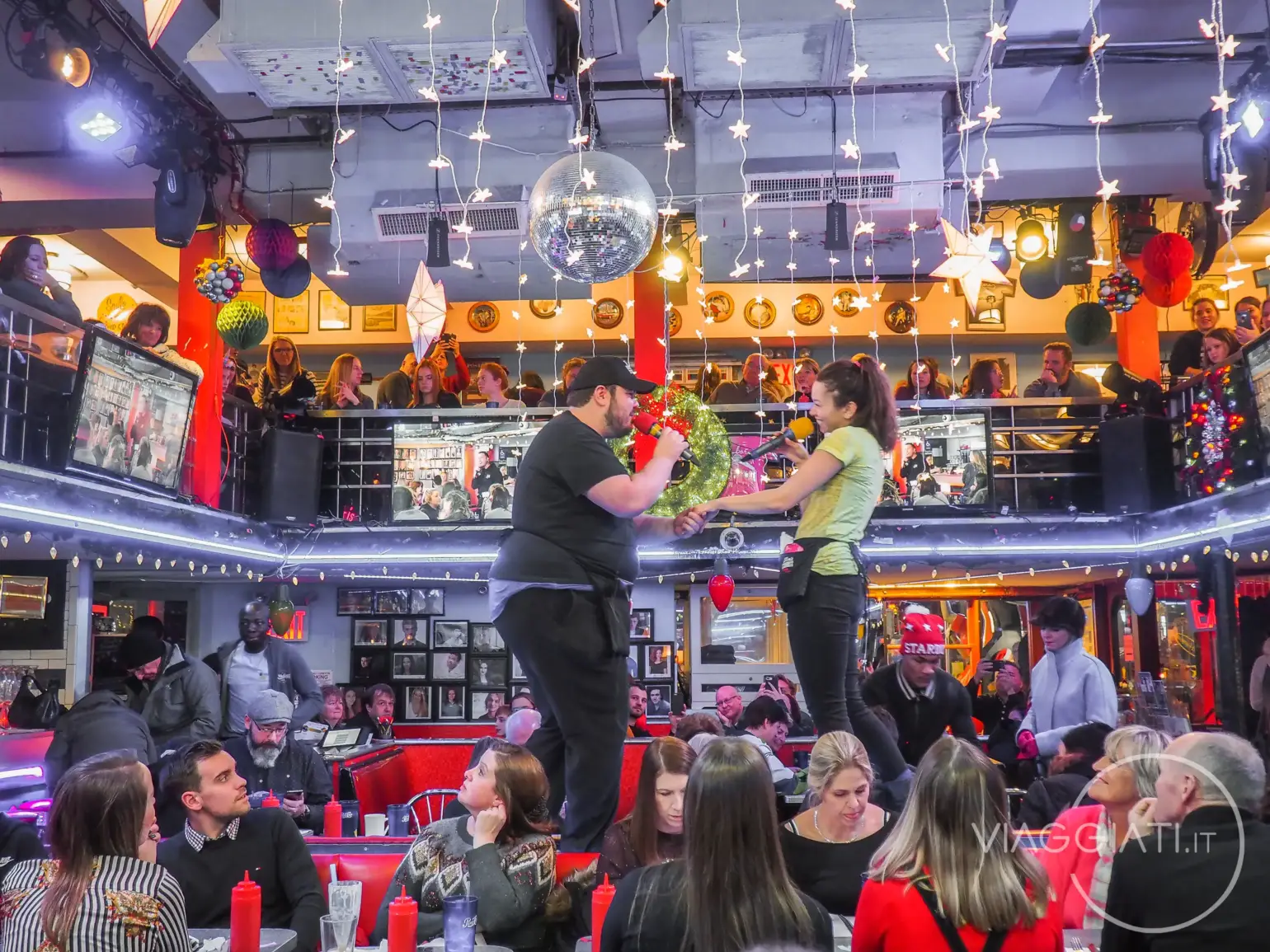 Ellen’s Stardust Diner a New York