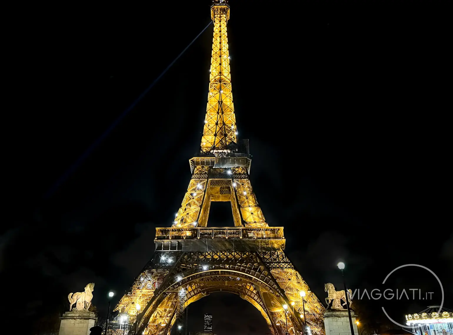 Consigli per viaggiare a Parigi a Natale