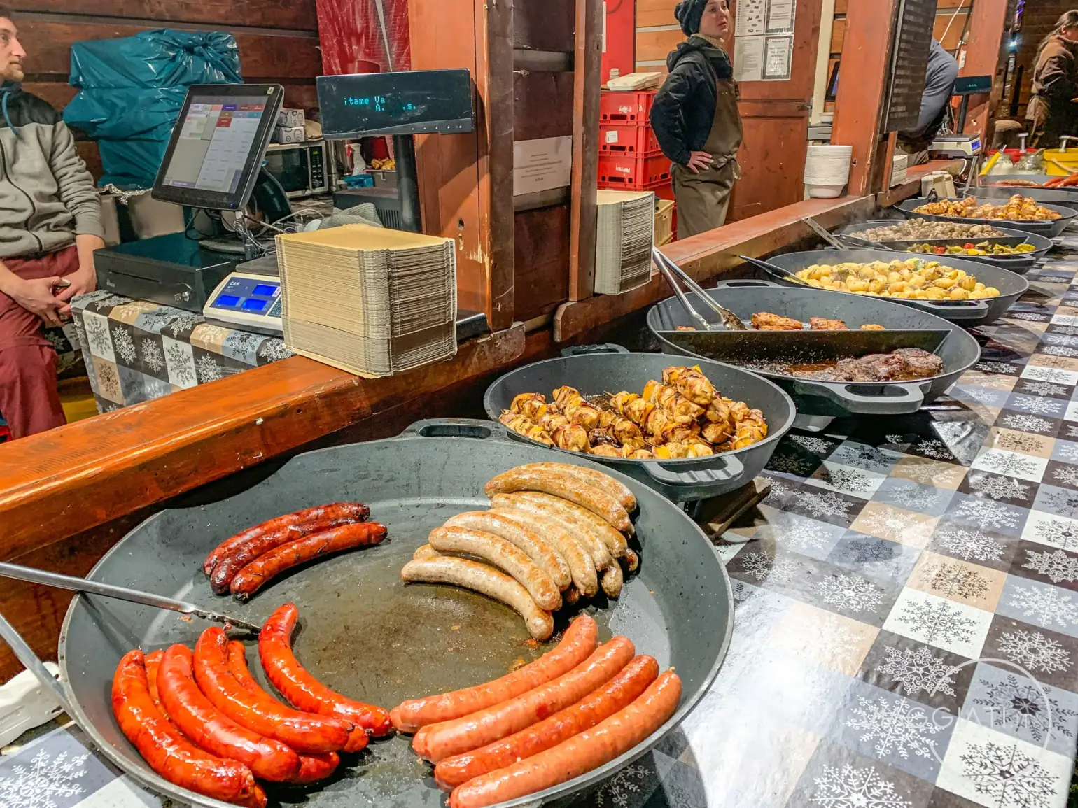 Cibo nei mercatini di Natale di Praga