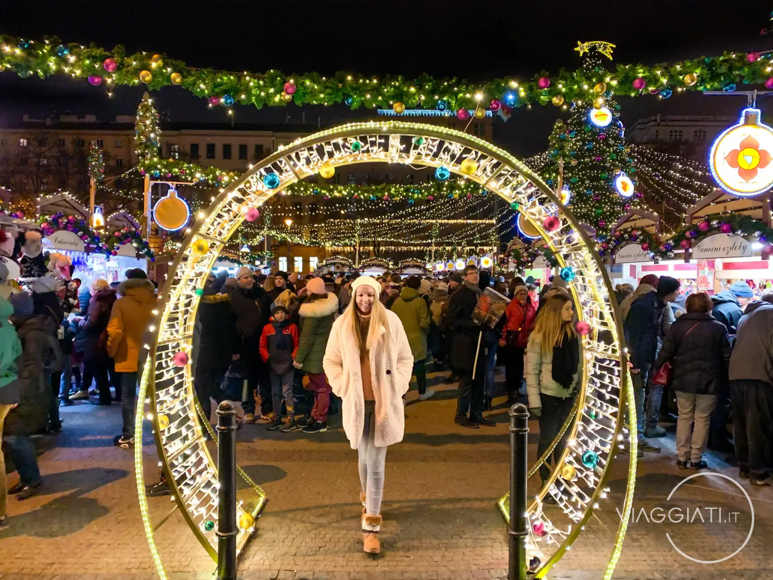 Mercatino di Natale di Piazza della Pace (náměstí Míru)