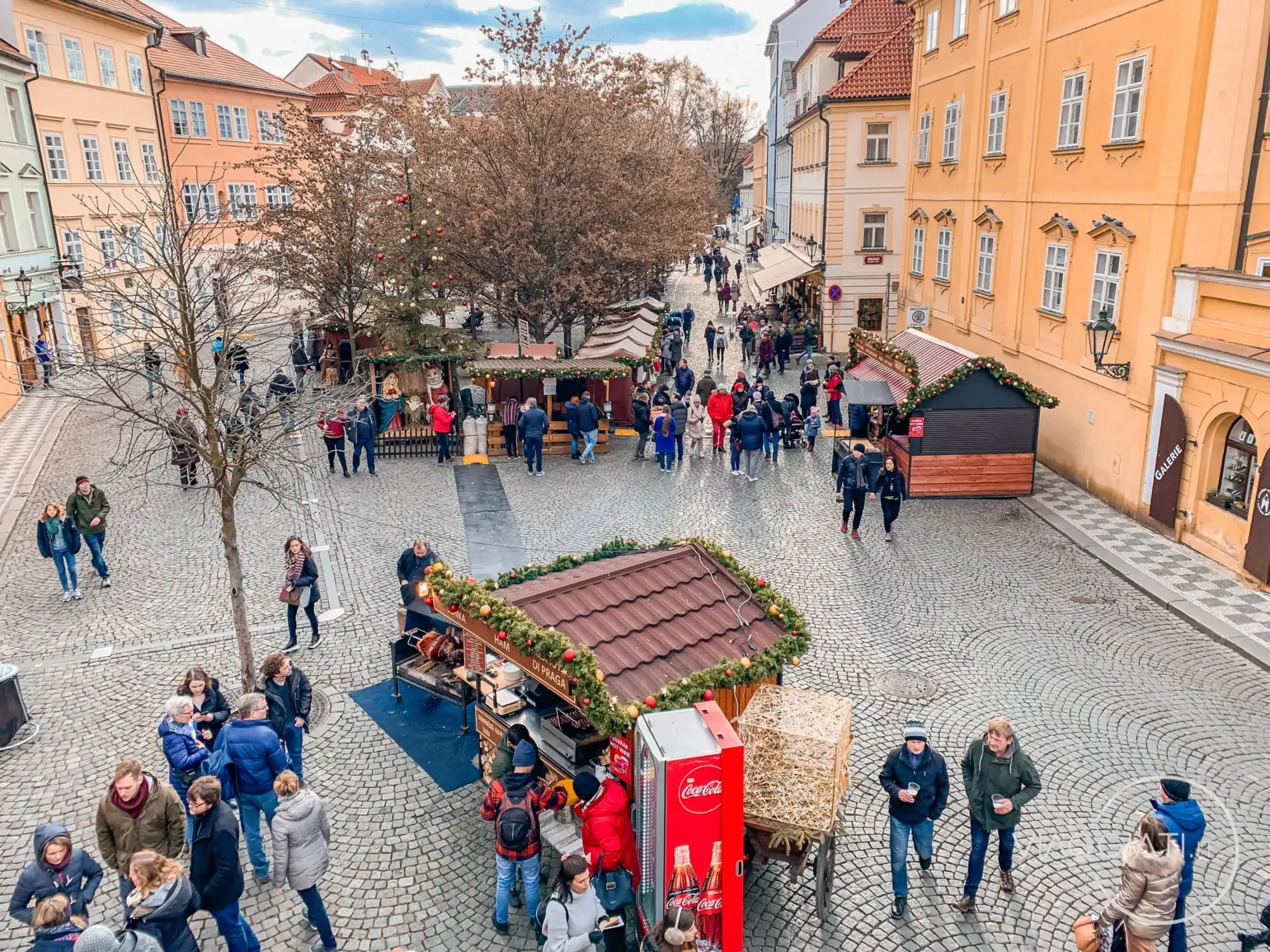 Mercatini di Natale vicino al Ponte Carlo di Praga