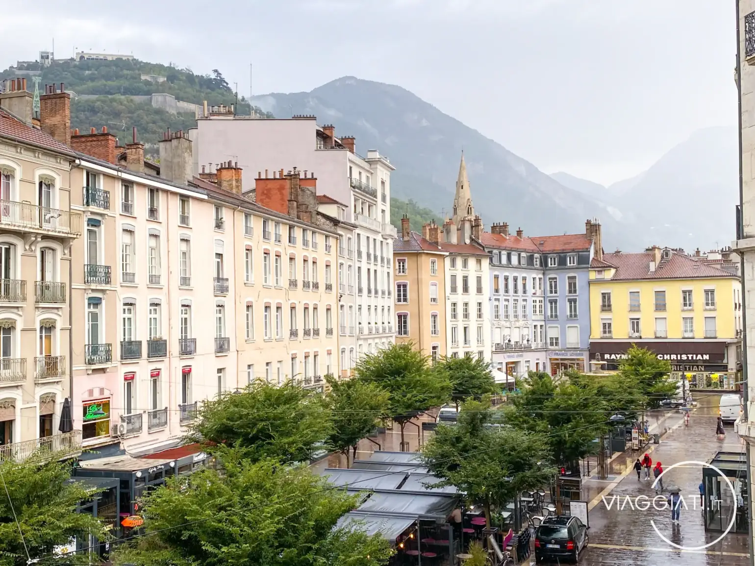 Grenoble (Francia) - Grand Tour of Switzerland in auto dalla Spagna